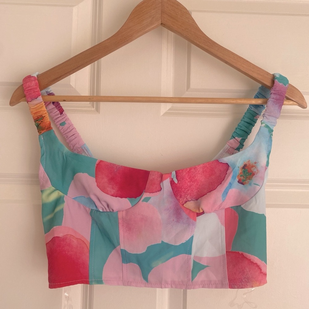 Princess Polly Crop Top Size 4 Shirred Back MIKAYLE Abstract Floral Multicolor